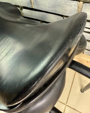 Load image into Gallery viewer, 17 1/2” MW Jeffries Falcon English Event VSD Saddle - Black