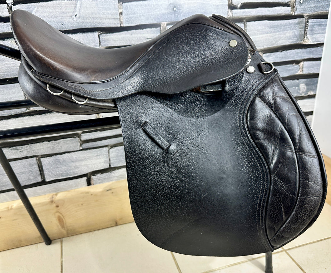14 1/2” MW Barnsby GP Saddle - Black