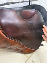 Load image into Gallery viewer, 18” 28 (MN) Stubben Siegfried C.S. Jump Saddle - Brown