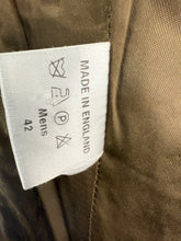 Load image into Gallery viewer, Gents Caldene Keepers Tweed Hunt Coat - Size 42