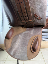 Load image into Gallery viewer, 16 1/2” MW/Changeable Gullet Wintec Jump Saddle - Tan