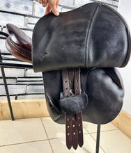 Load image into Gallery viewer, 17 1/2” MW Bruno Del Grange Close Contact Jump Saddle - Brown