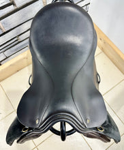 Load image into Gallery viewer, 17 1/2” Wide Symmonds Designer VSD/GP Saddle - Brown