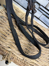 Load image into Gallery viewer, S/H English Leather Harness Crupper &amp; Dock - Full