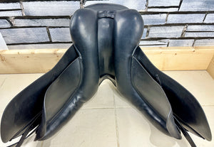 17” MW Excelle Dressage Saddle - Black