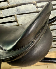 Load image into Gallery viewer, 16 1/2” MW Heritage English Saddlery GP Saddle - Black
