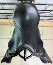 Load image into Gallery viewer, 16” Wide Santa Cruz Pony GP Saddle - Black