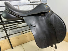 Load image into Gallery viewer, 17 1/2” MW English GP/Jump Saddle - Black