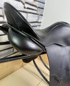 18” MW Albion Legend K2 Dressage Saddle - Black