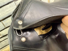Load image into Gallery viewer, 17 1/2” MW Amerigo Classic Dressage Saddle - Black