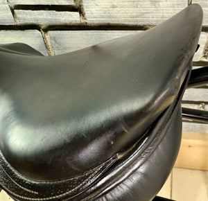17-17 1/2” MW Henri De Rivel Jump Saddle - Black