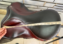 Load image into Gallery viewer, 17 1/2” XW Frank Baines Enduro GP Saddle - Brown - Endurance/Trec