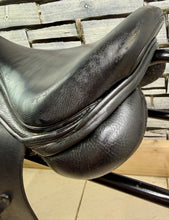 Load image into Gallery viewer, 16” MW Saddle Company Pony GP Saddle - Black - Changeable Width on a Press