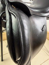 Load image into Gallery viewer, 16 1/2” XXW Ideal Suzannah Dressage Saddle -Black- Giant Blocks - Mega Wide!