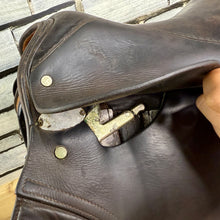 Load image into Gallery viewer, 17” XW English GP Saddle - Brown