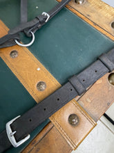 Load image into Gallery viewer, Sabre Hunting Breastplate -Brown- Full - English Leather - Top Quality