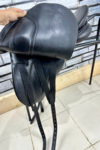 Load image into Gallery viewer, 17” Medium Kieffer Wien DL Dressage Saddle - Black