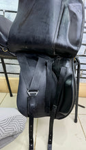 Load image into Gallery viewer, 18” MW Ideal Suzannah Dressage Saddle - Black