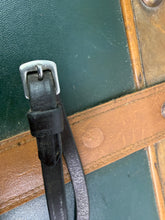 Load image into Gallery viewer, Pony Show Bridle -Brown- English Leather - Shoelace Reins - Leadrein/M&amp;M/Workers etc