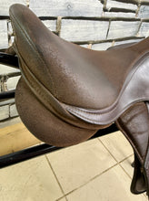 Load image into Gallery viewer, 15” MW Changeable Gullet Thorowgood Pony Club GP Saddle - Brown - Flocked