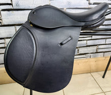 Load image into Gallery viewer, 15 1/2” Wide Ideal Classic Pony GP Saddle - Black
