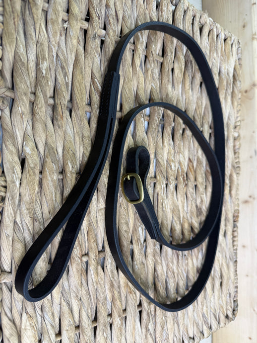 S/H 5/8” Leather In-hand Showing Lead - Black/Brass Buckle