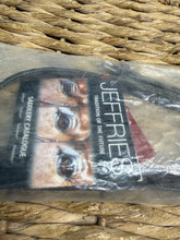 Load image into Gallery viewer, Jeffries Falcon English 3/4” Show Cavesson Noseband -Brown- Cob
