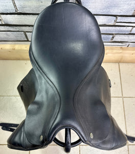17” MW Harry Dabbs True Brit Dressage Saddle - Black