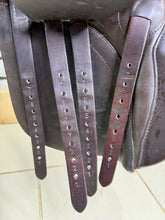 Load image into Gallery viewer, 17” Wide-XW Ideal H&amp;C Cob GP/WH Saddle - Brown