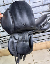 Load image into Gallery viewer, 15 1/2” MW Morris &amp; Nolan English Pony GP Saddle - Black