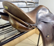 Load image into Gallery viewer, 18” Medium Zaldi Jupiter GP/Jump Saddle - Brown