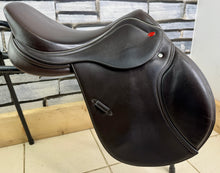 Load image into Gallery viewer, 16” M/Changeable Gullet Whitaker Barnsley Pony Jump Saddle - Brown