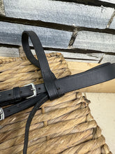 Load image into Gallery viewer, S/H Complete Hunter Snaffle Bridle &amp; Rubber Reins - Black - Cob