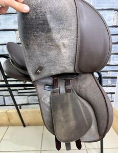 16 1/2” Wide/Changeable Gullet Wintec Pony GP Saddle - Brown