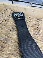 Load image into Gallery viewer, S/H 30” Wintec Waffle Dressage Girth - Black