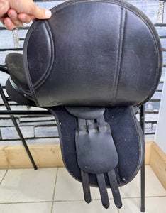 16 1/2” Wide Eclipse Suede & Synthetic GP Saddle - Black
