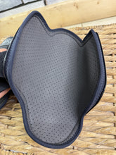 Load image into Gallery viewer, S/H KM Elite Pro Mesh Air Flex Brushing Boots - Large