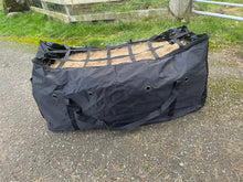 Load image into Gallery viewer, Hay Bale Zip Up Carry Bag - Heavy Duty Handles - No Mess