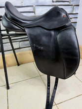 Load image into Gallery viewer, 17 1/2” Medium Spalding Britanica Elite Dressage Saddle - Black