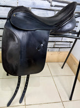 Load image into Gallery viewer, 17” Wide Farrington Kentucky Dressage Saddle - Black