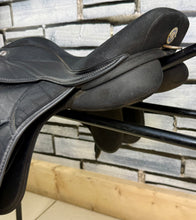 Load image into Gallery viewer, 15” XW Thorowgood Pony Club GP Saddle - Black