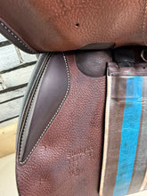 Load image into Gallery viewer, 18 1/2” MW Voltaire Stutgartt Double Flap Jump Saddle - Brown