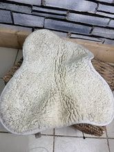 Load image into Gallery viewer, S/H Nuumed Wool Half Pad - White/Natural - Large