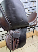 Load image into Gallery viewer, 18 1/2” MN J. Houghton GP/Jump Gents Hunting Saddle - Brown - English