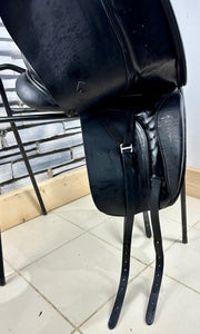 17” Wide Silhouette Dressage Saddle - Black