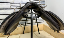 Load image into Gallery viewer, 16 1/2” XW Thorowgood Cob GP Saddle - Black