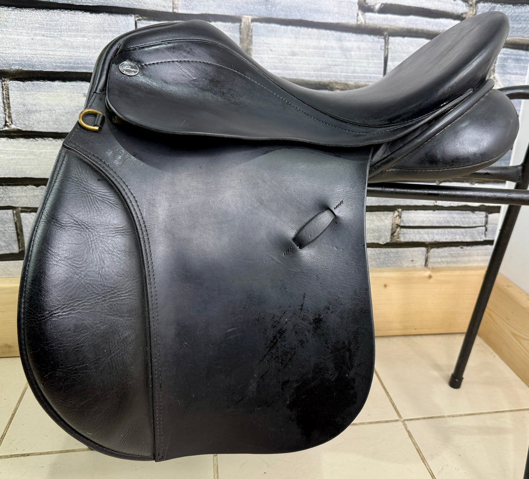 17” Medium Farrington Burford Event VSD Saddle - Black