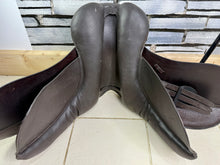 Load image into Gallery viewer, 17 1/2” XW English VSD/GP/WH Saddle - Brown