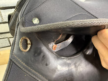 Load image into Gallery viewer, 16 1/2” Wide Thorowgood Maxam Cob GP Saddle - Black
