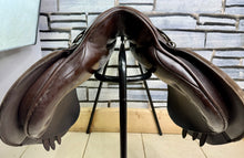 Load image into Gallery viewer, 17 1/2” Wide Eclipse Saddlery English GP Saddle - Brown